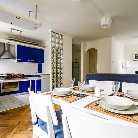 Apartament Senatorska Apartment *